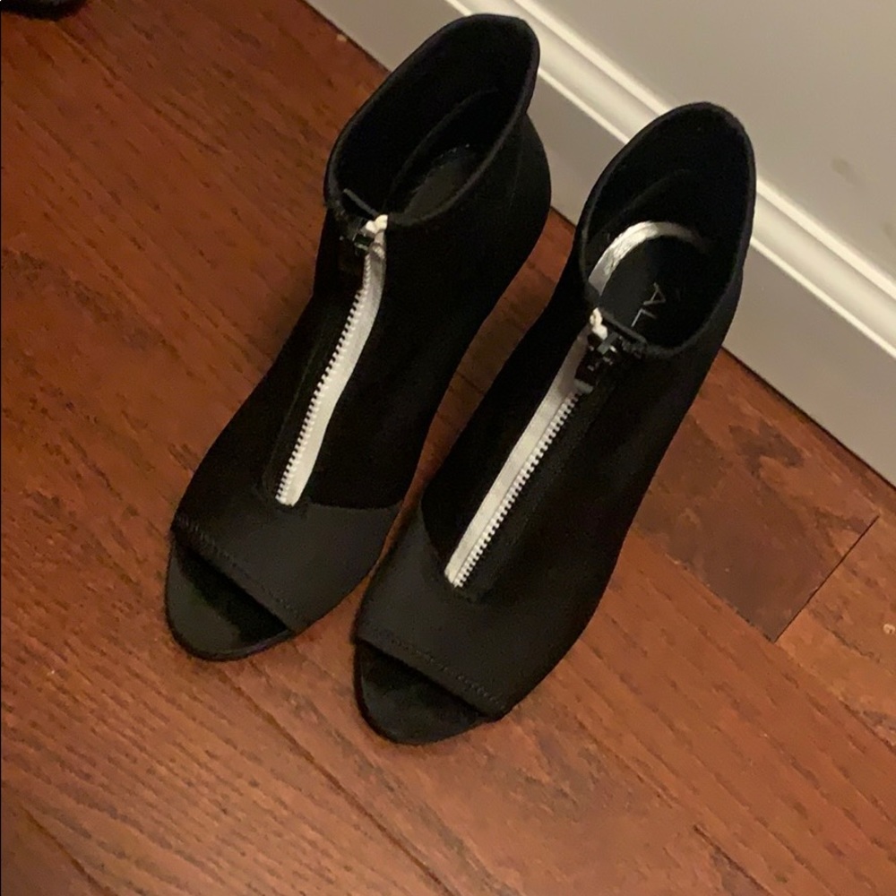 Aldo black heels